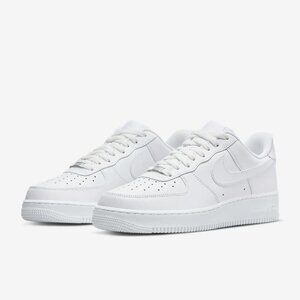 🔥: Nike • Air Force 1 • Leather • White • Men • 9